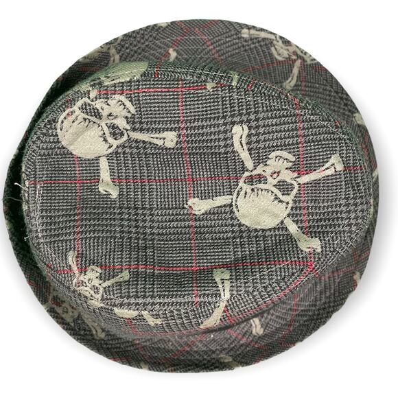 Scull and Crossbones Fedora Hat Gray Red Medium Goth - Picture 3 of 8